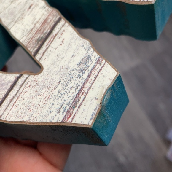 Wooden Nautical Love Sign Beach Decor - Picture 11 of 13